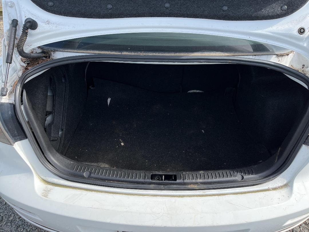 Photo '12' of Mazda Axela