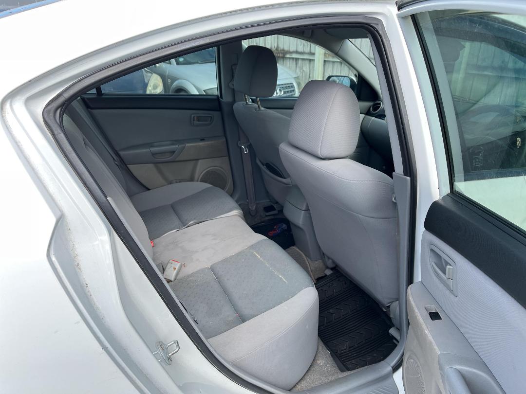 Photo '18' of Mazda Axela