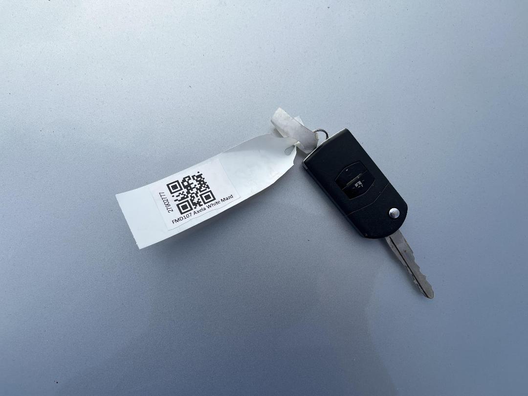 Photo '20' of Mazda Axela