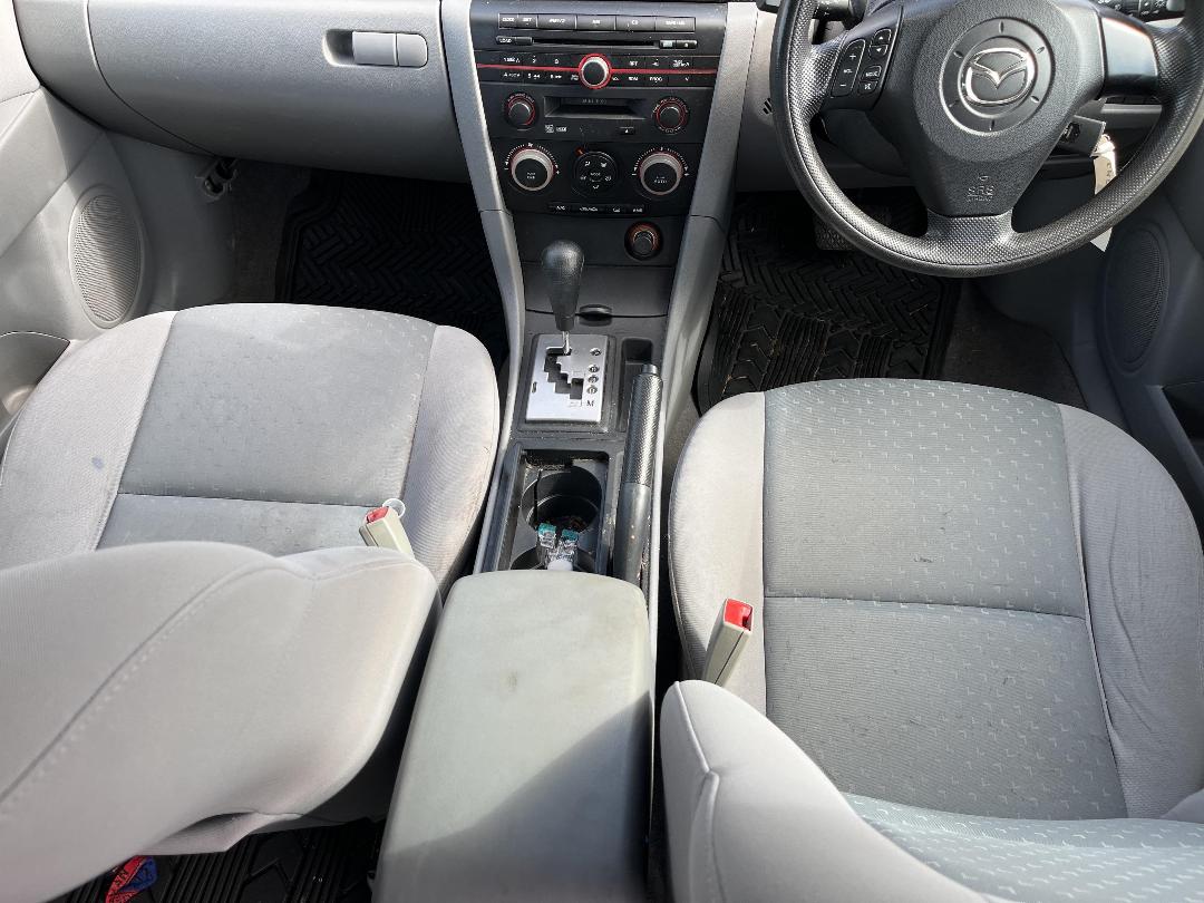 Photo '16' of Mazda Axela