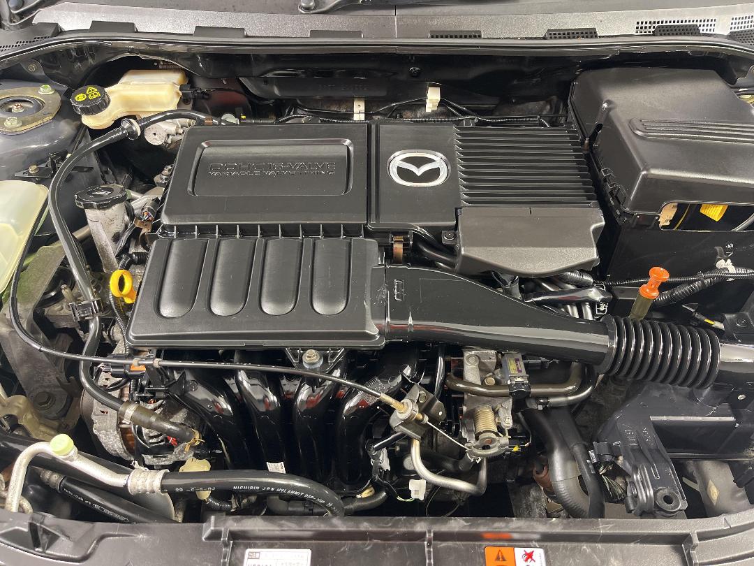 Photo '13' of Mazda Axela