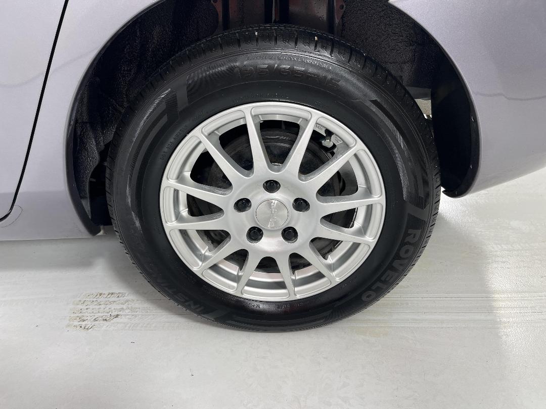 Photo '11' of Mazda Axela