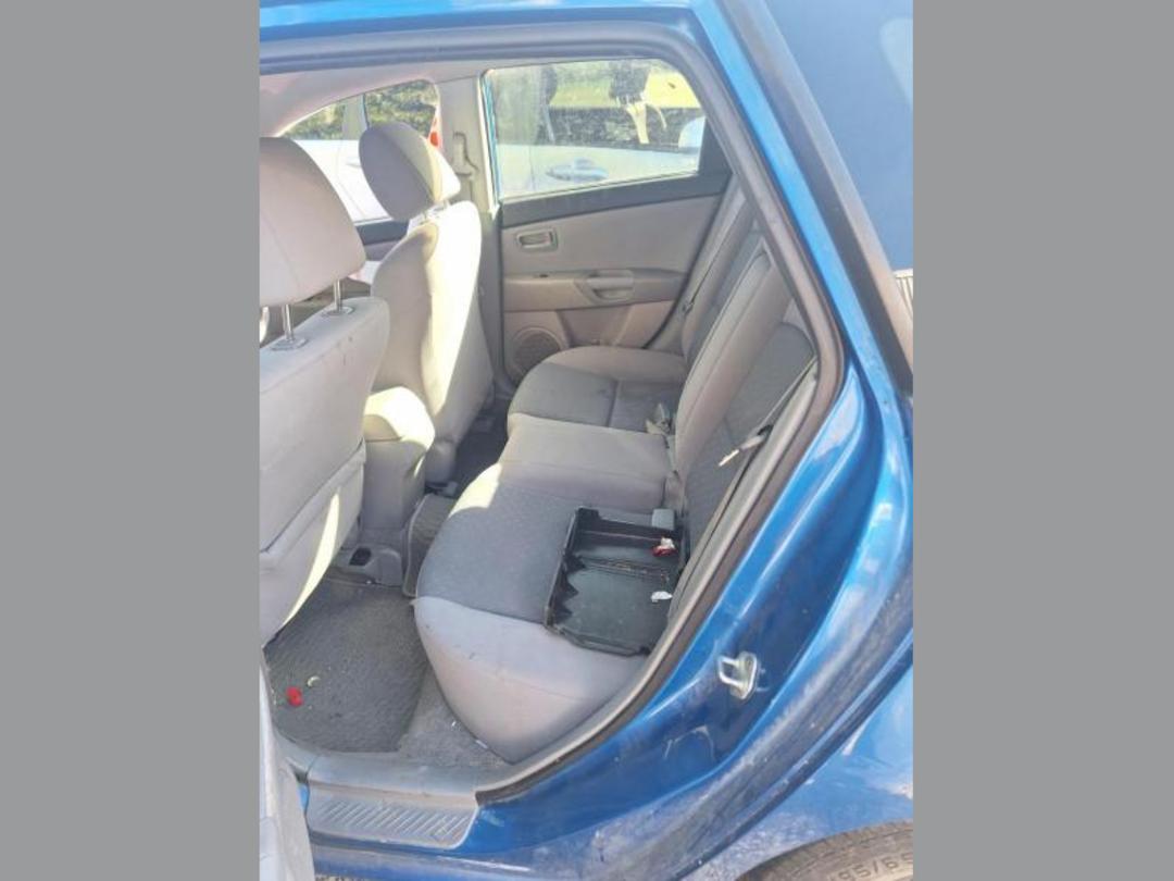 Photo '7' of Mazda Axela