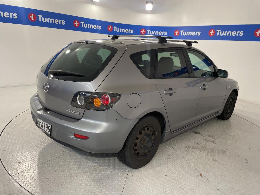 Photo '7' of Mazda Axela