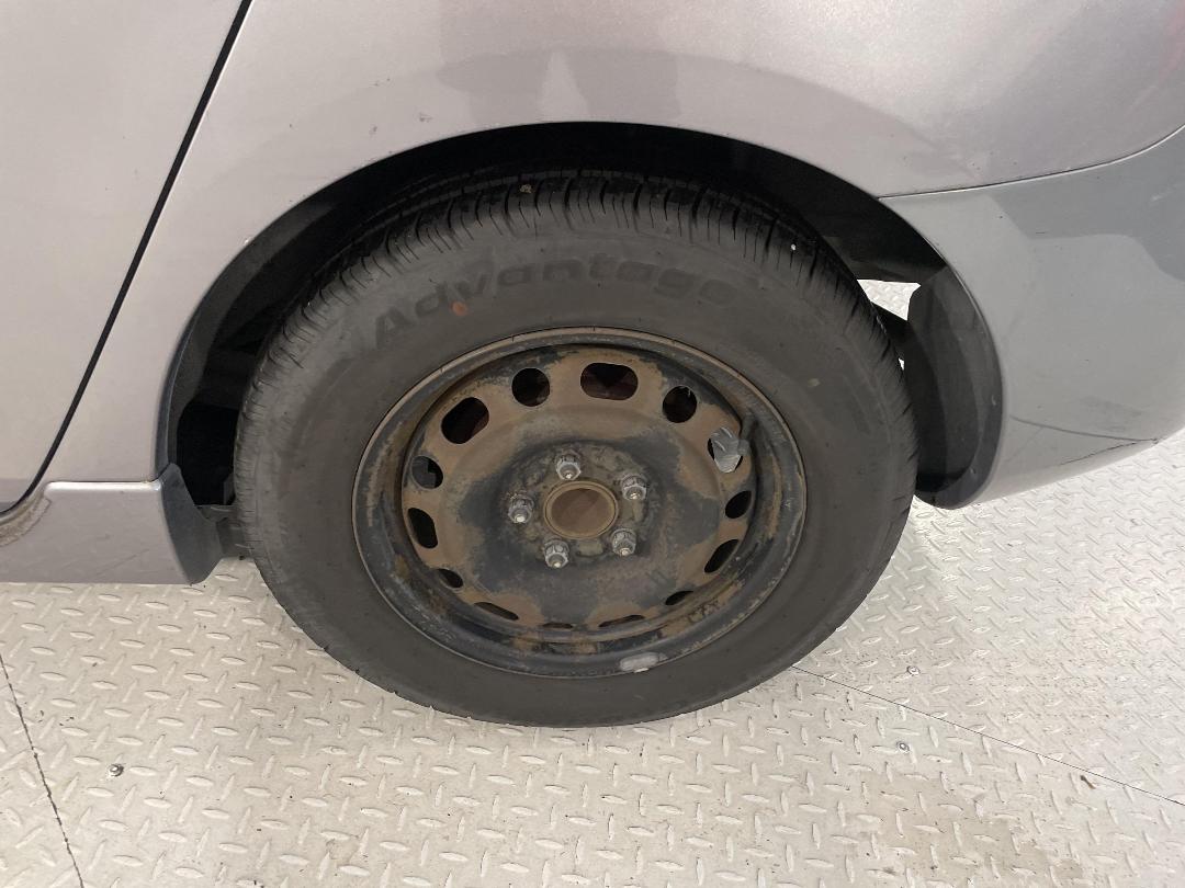 Photo '11' of Mazda Axela