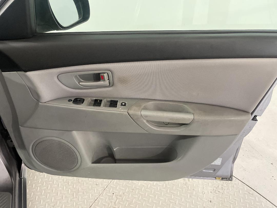 Photo '15' of Mazda Axela