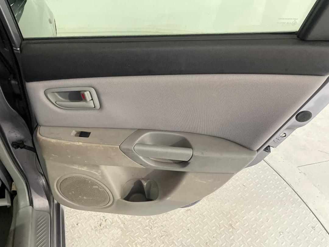 Photo '19' of Mazda Axela