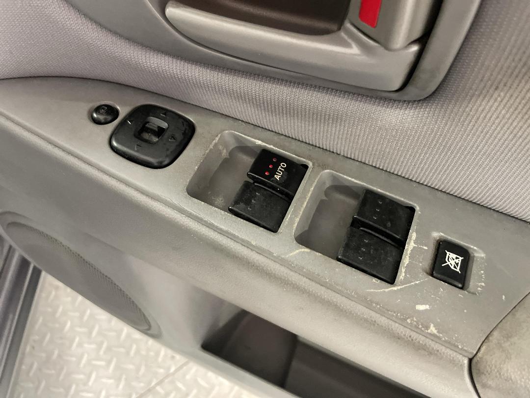 Photo '24' of Mazda Axela