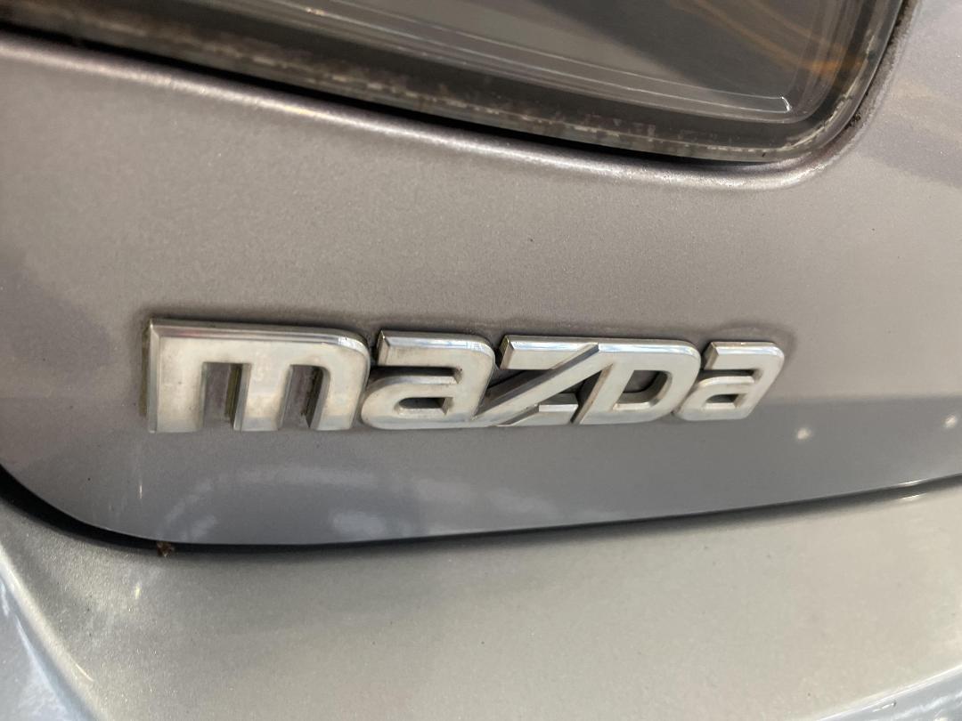 Photo '34' of Mazda Axela