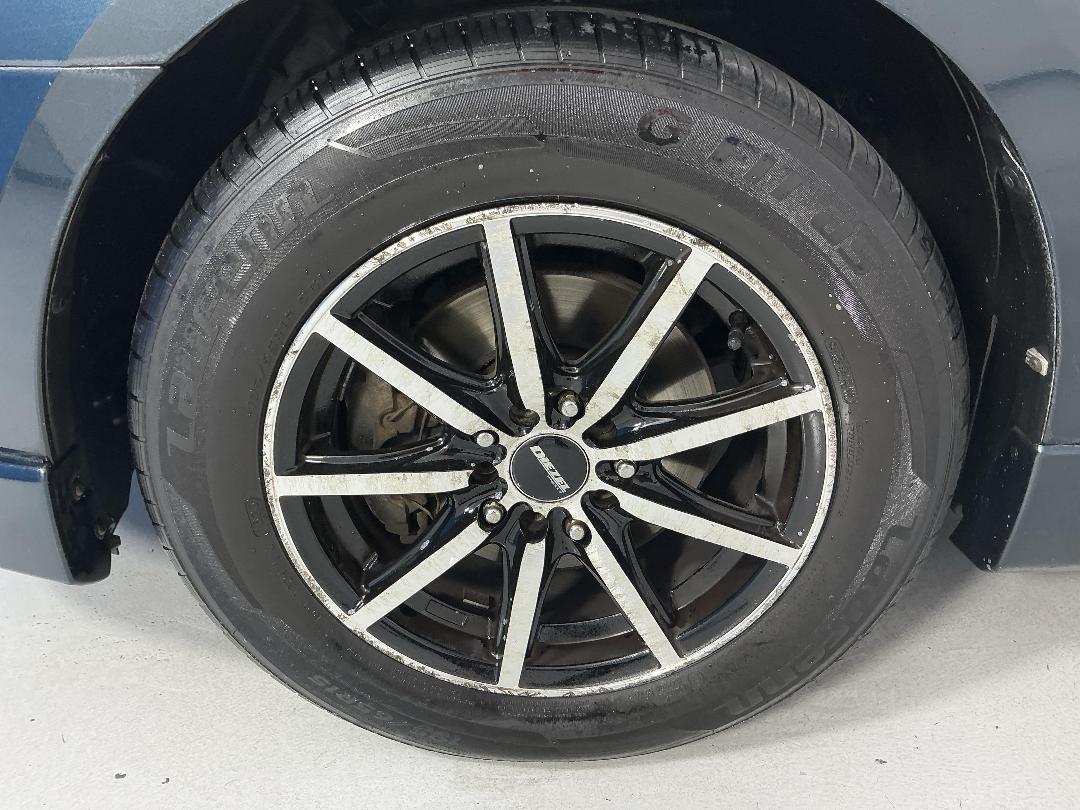 Photo '10' of Mazda Axela