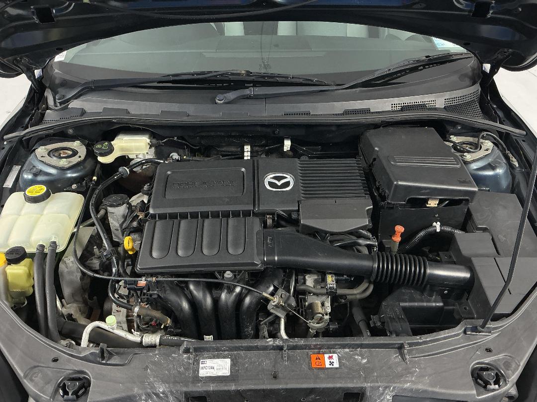 Photo '13' of Mazda Axela