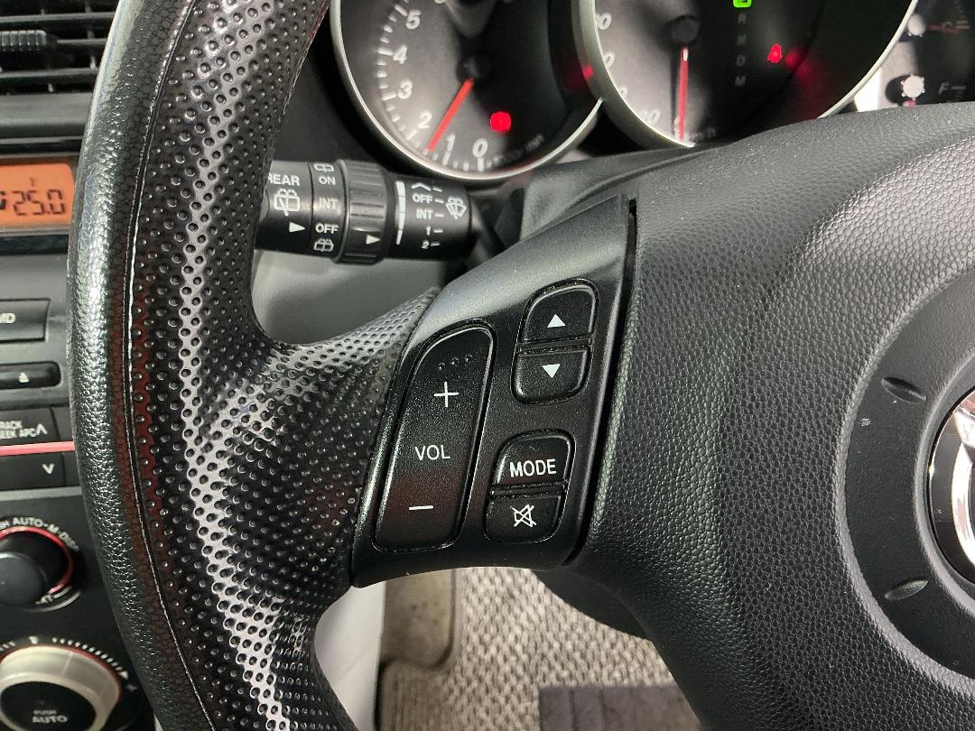 Photo '23' of Mazda Axela