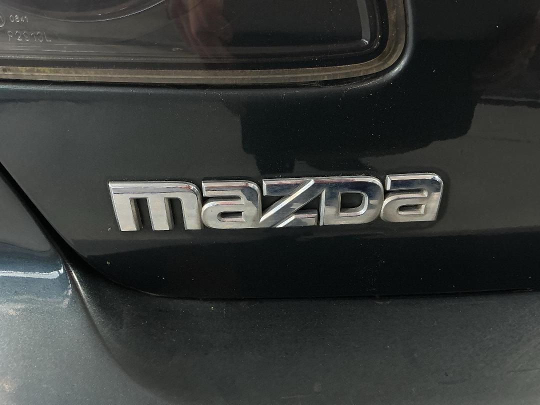 Photo '27' of Mazda Axela