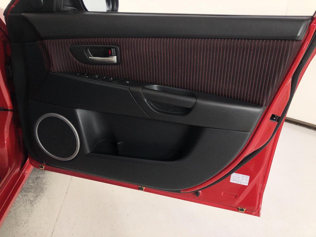 Photo '15' of Mazda Axela Photo '15' of Mazda Axela