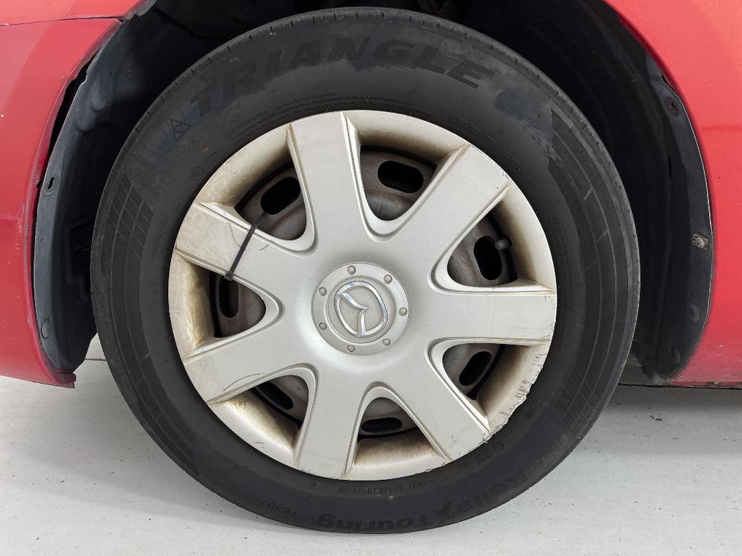 Photo '8' of Mazda Axela