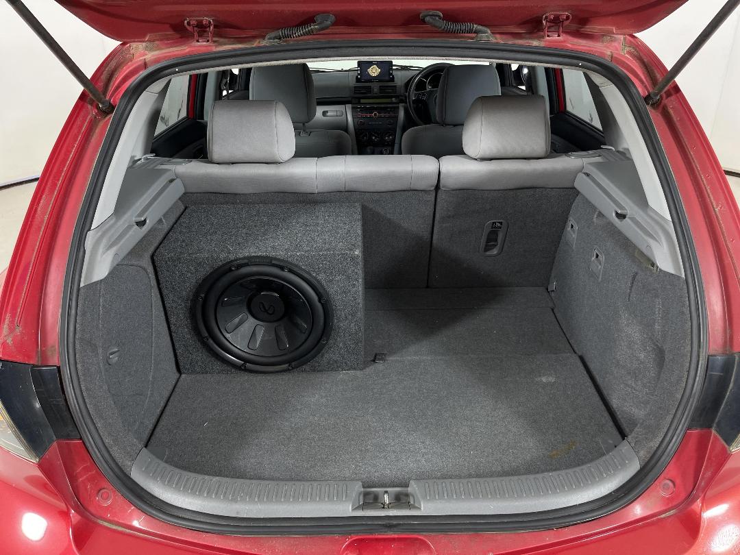 Photo '12' of Mazda Axela