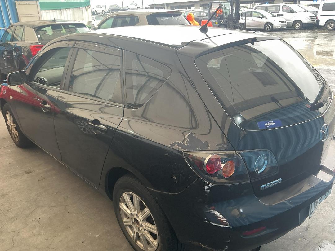 Photo '4' of Mazda Axela Photo '4' of Mazda Axela