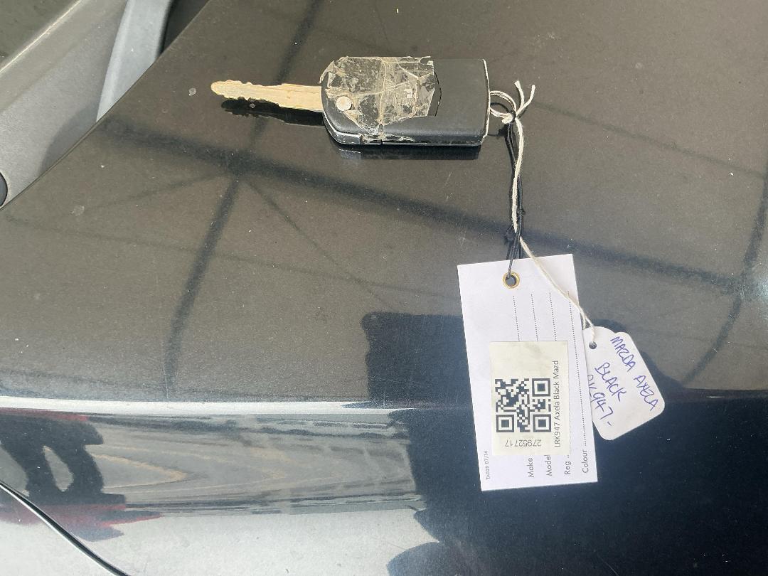 Photo '11' of Mazda Axela Photo '11' of Mazda Axela