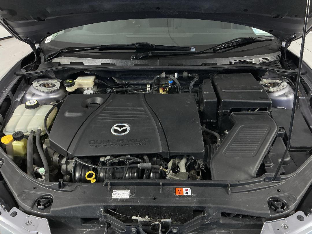 Photo '13' of Mazda Axela