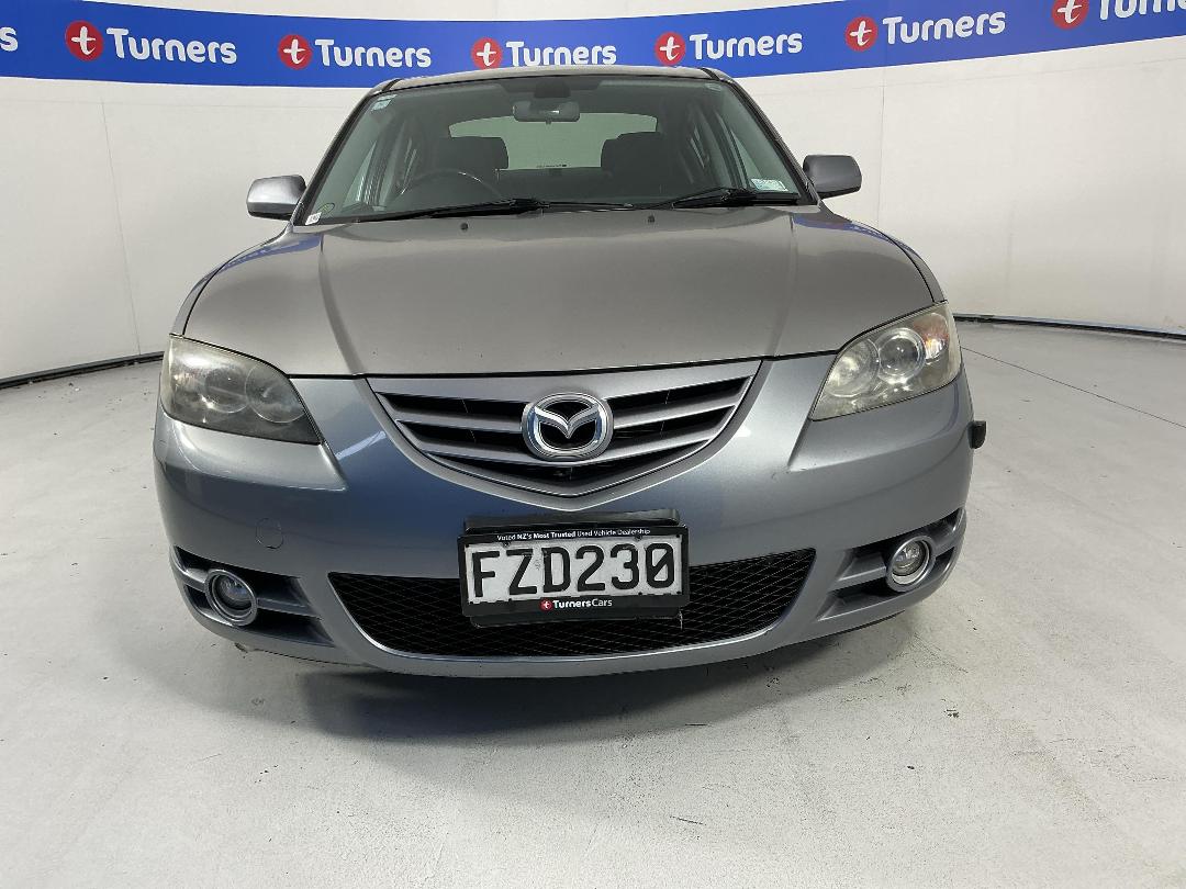 Photo '2' of Mazda Axela