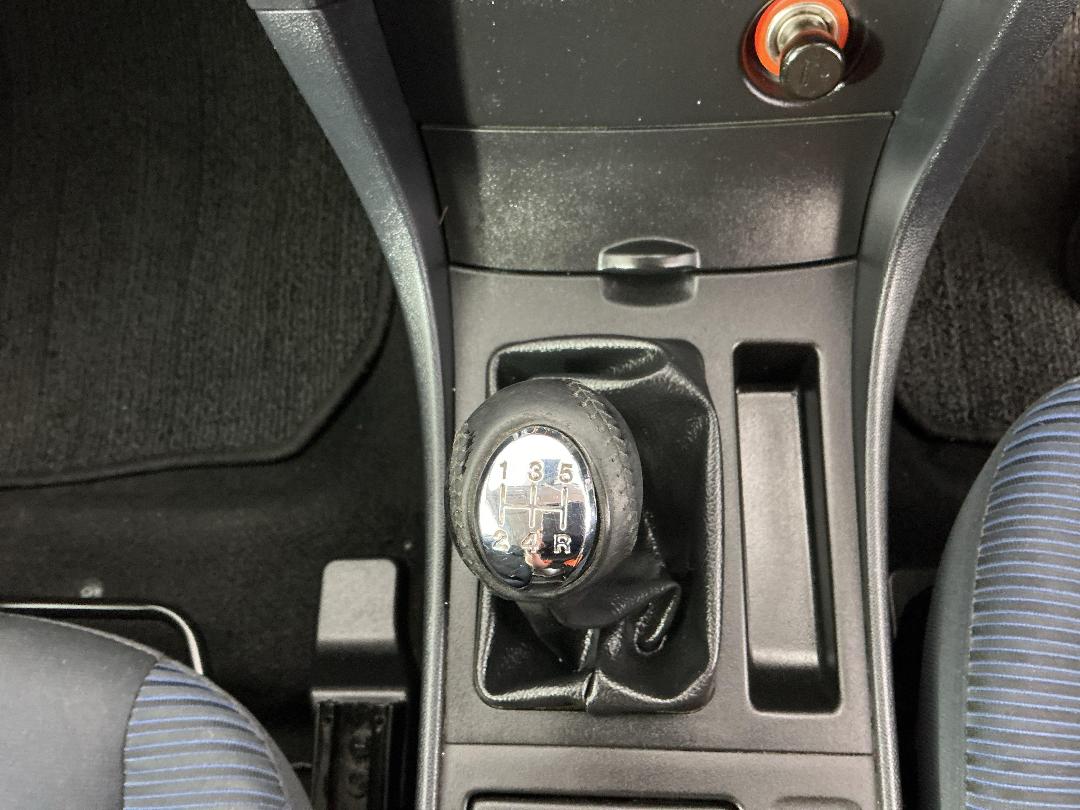 Photo '23' of Mazda Axela