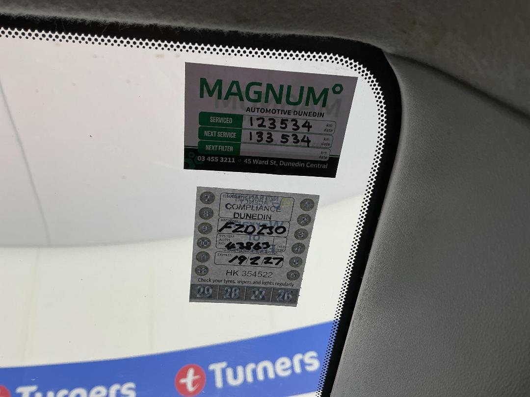 Photo '25' of Mazda Axela