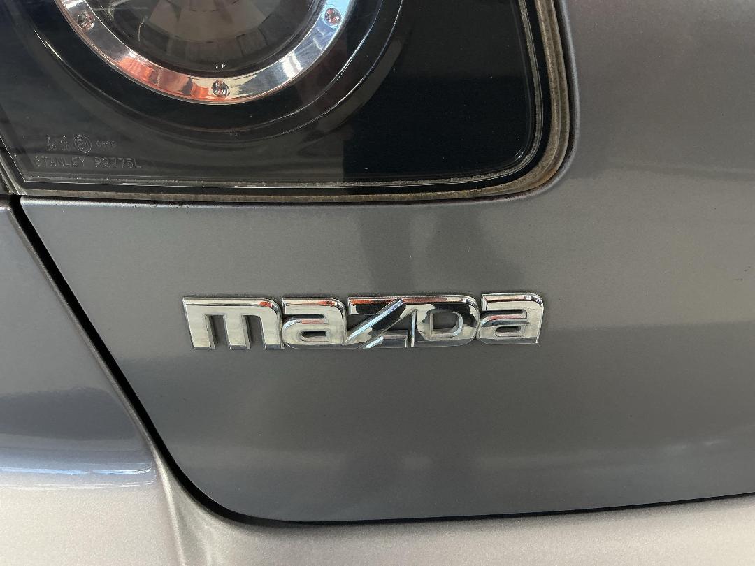 Photo '27' of Mazda Axela