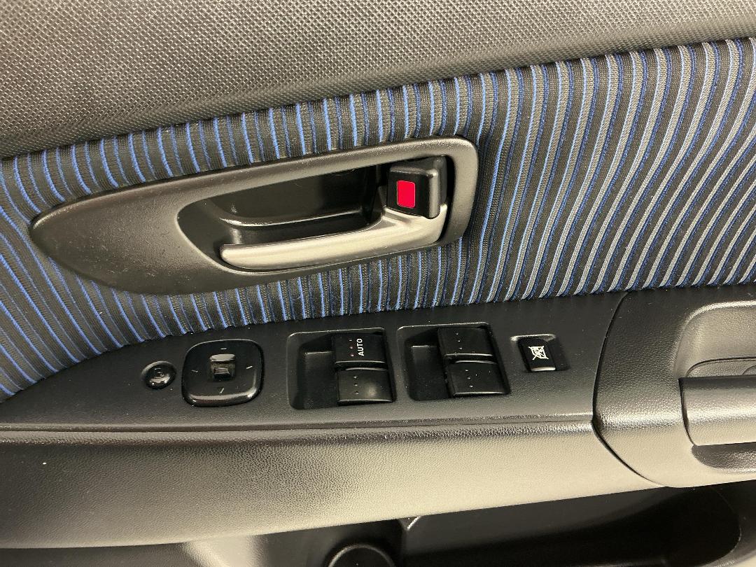 Photo '24' of Mazda Axela