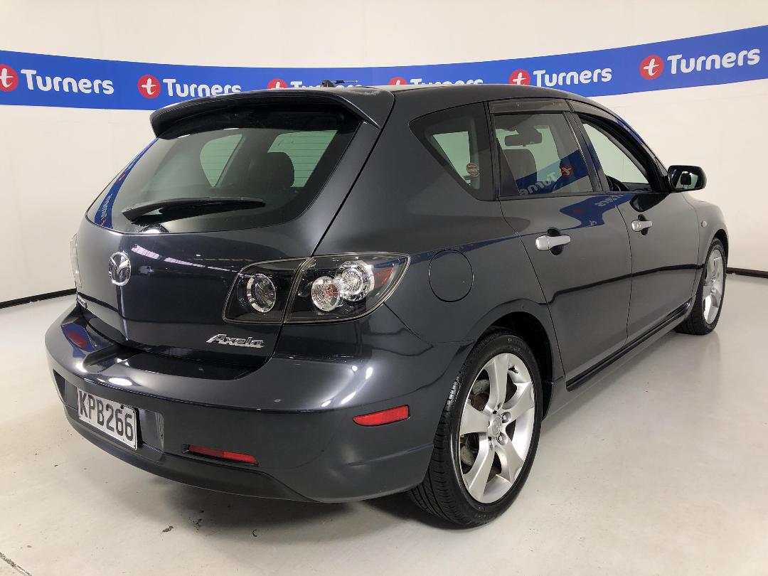 Photo '7' of Mazda Axela