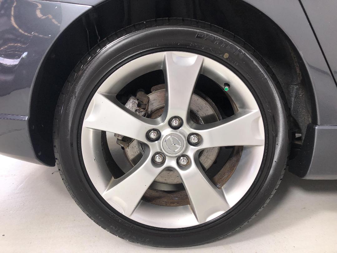 Photo '12' of Mazda Axela