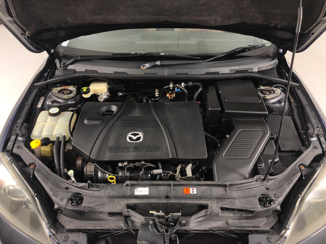 Photo '13' of Mazda Axela