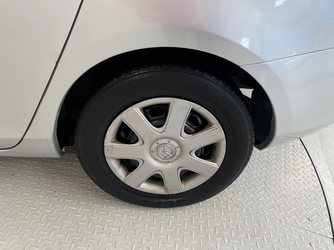 Photo '11' of Mazda Axela