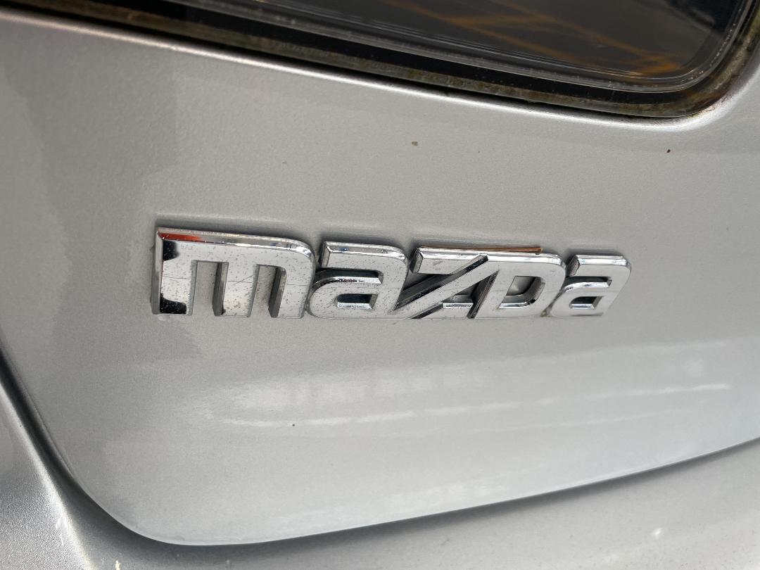 Photo '34' of Mazda Axela