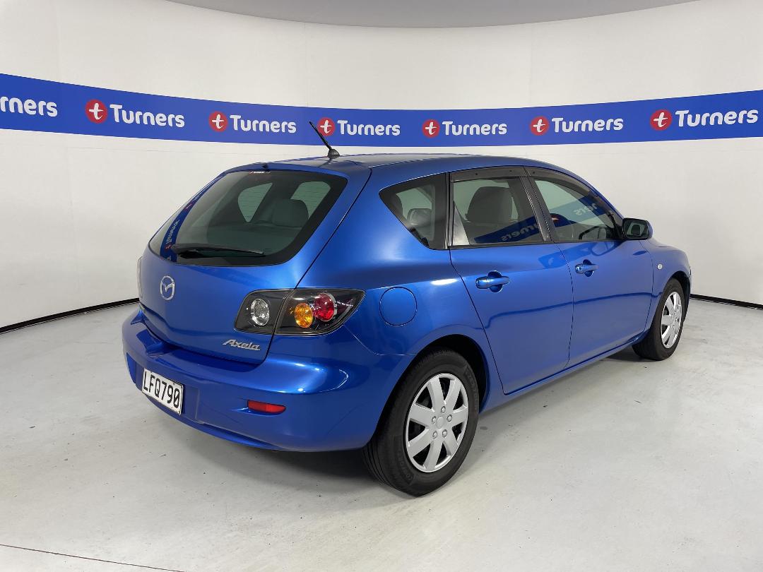 Photo '7' of Mazda Axela