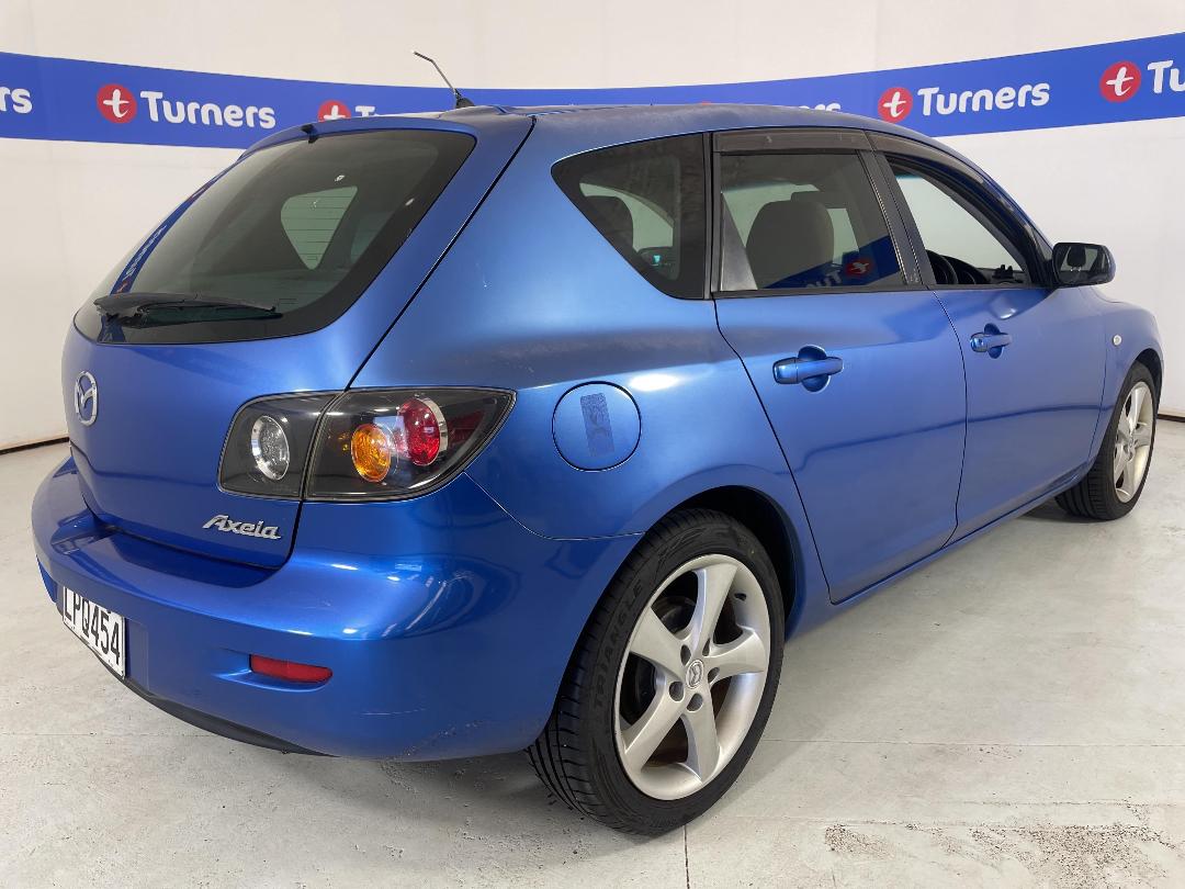 Photo '7' of Mazda Axela