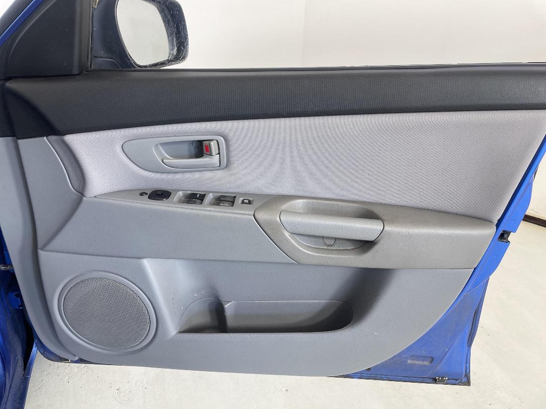 Photo '15' of Mazda Axela