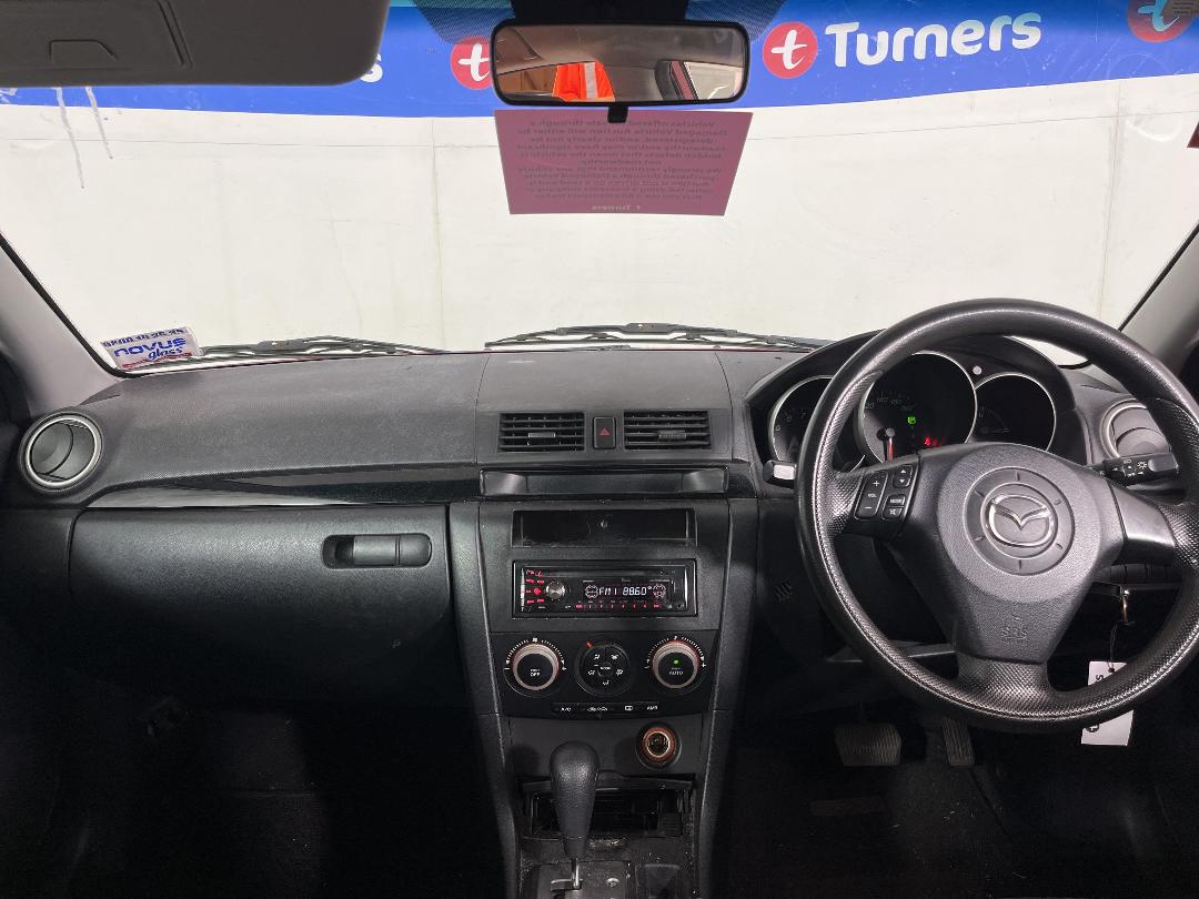 Photo '18' of Mazda Axela