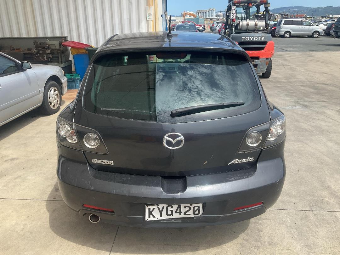 Photo '4' of Mazda Axela