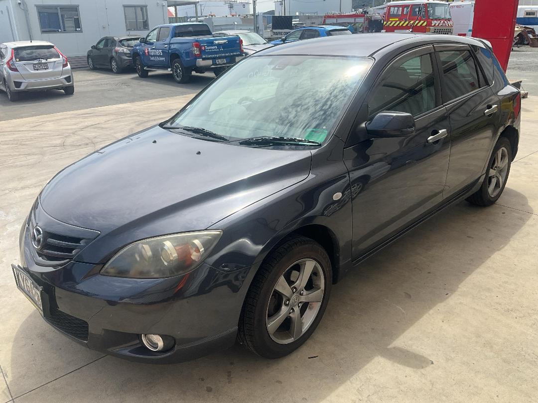 Photo '2' of Mazda Axela