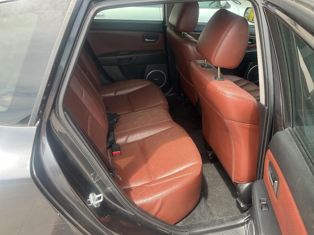 Photo '12' of Mazda Axela