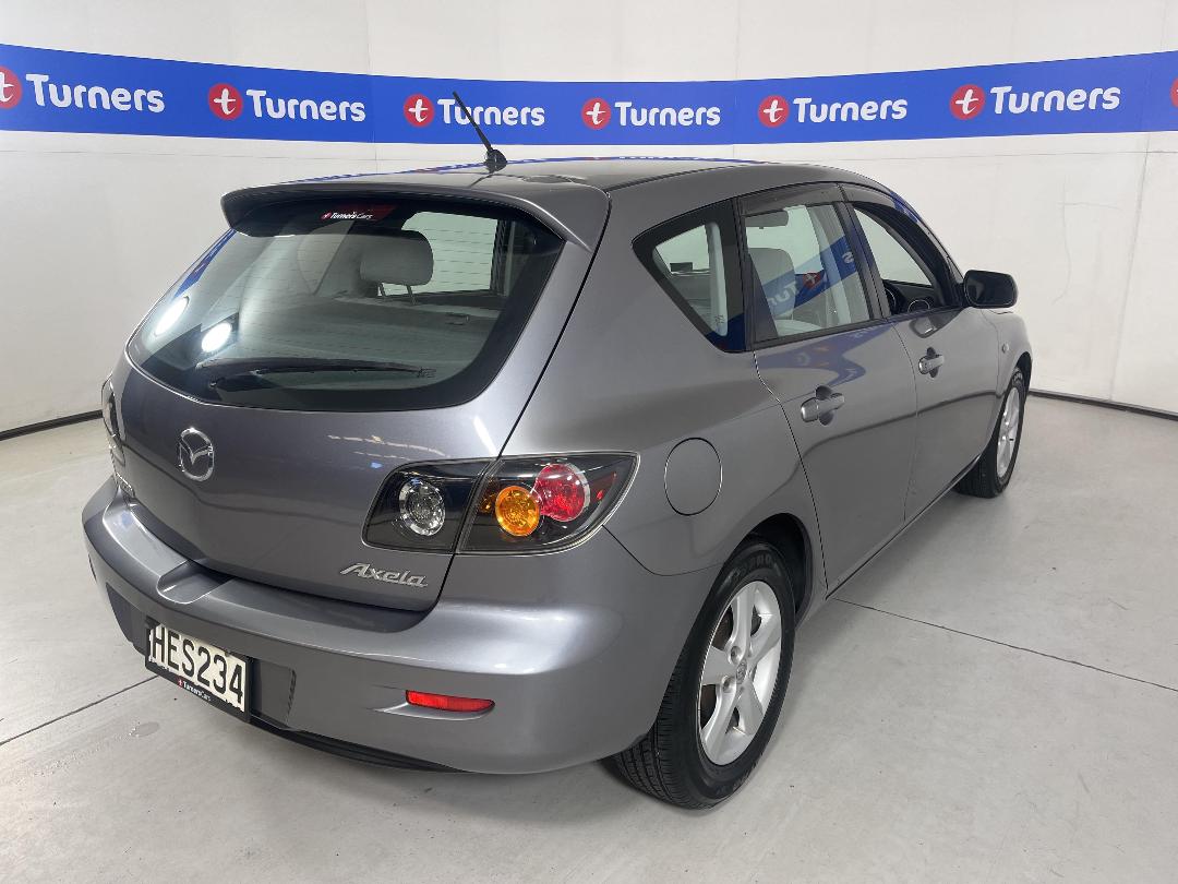 Photo '7' of Mazda Axela Photo '7' of Mazda Axela