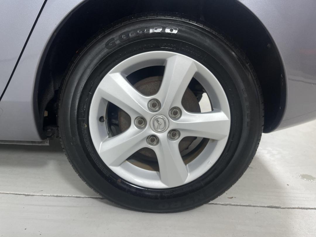 Photo '11' of Mazda Axela Photo '11' of Mazda Axela