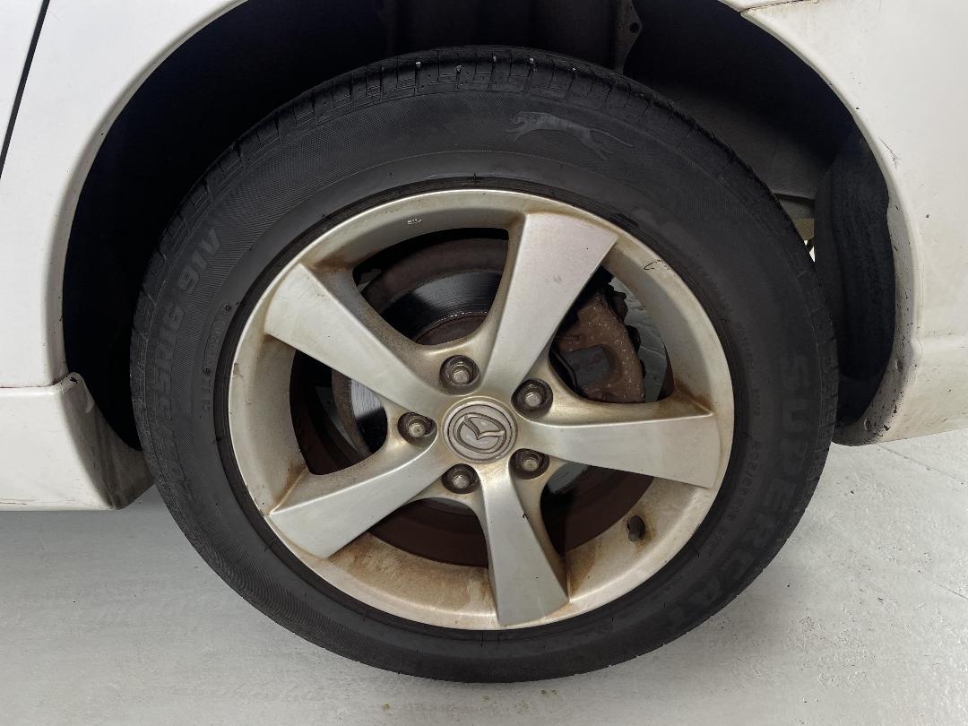 Photo '11' of Mazda Axela