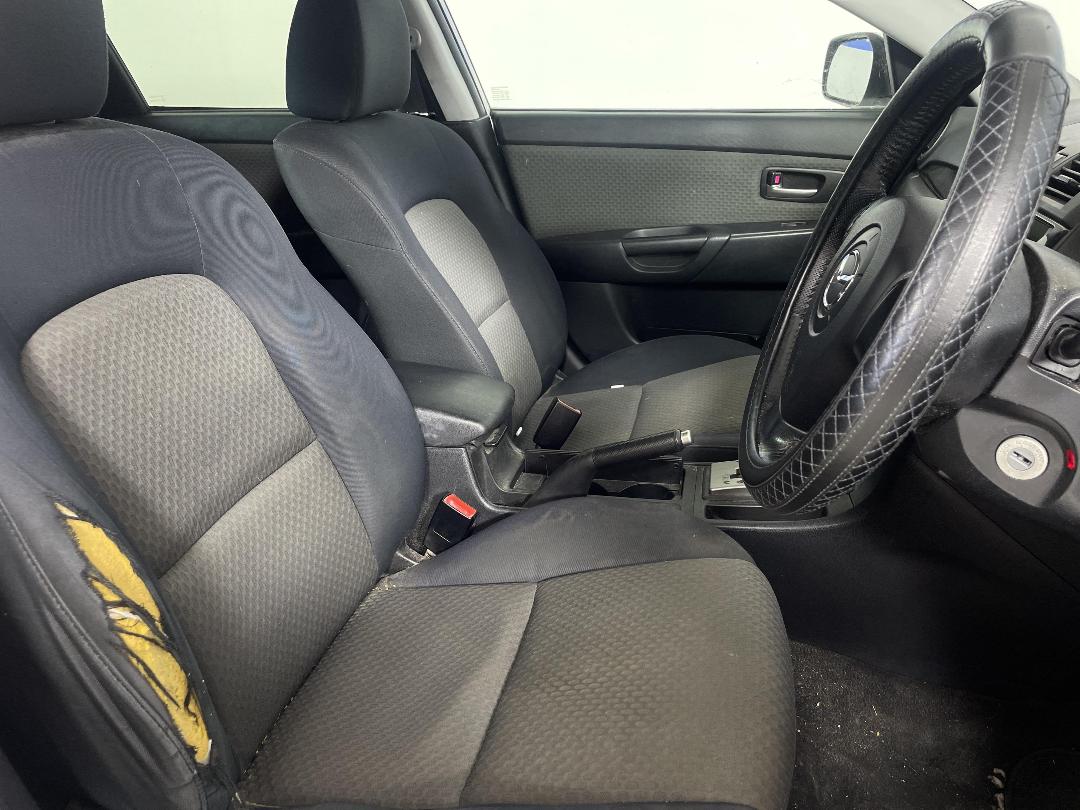 Photo '16' of Mazda Axela