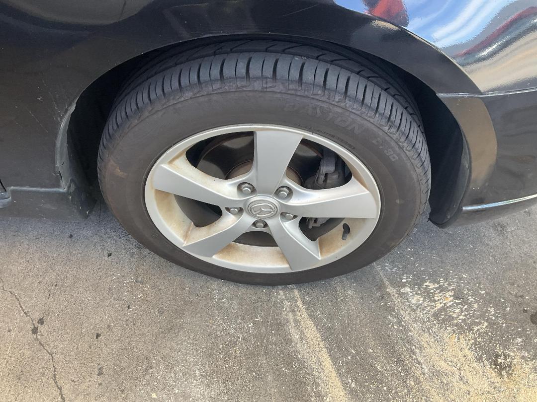 Photo '2' of Mazda Axela Photo '2' of Mazda Axela