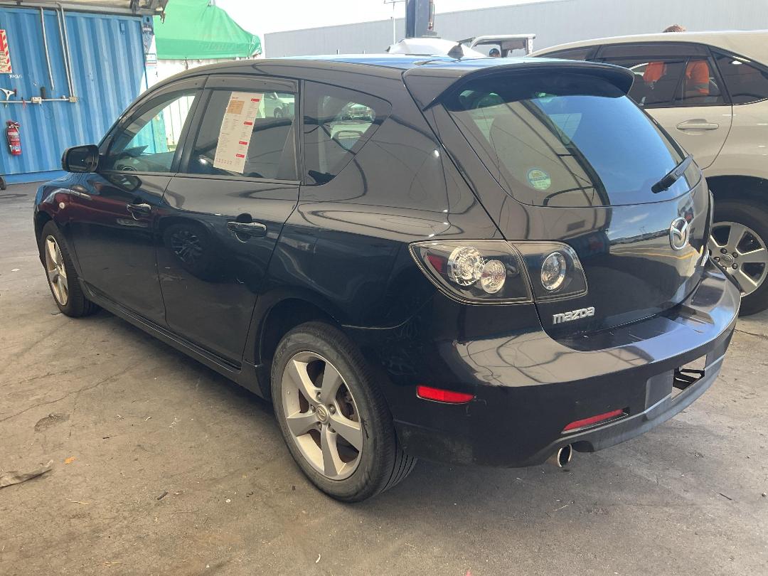 Photo '13' of Mazda Axela Photo '13' of Mazda Axela