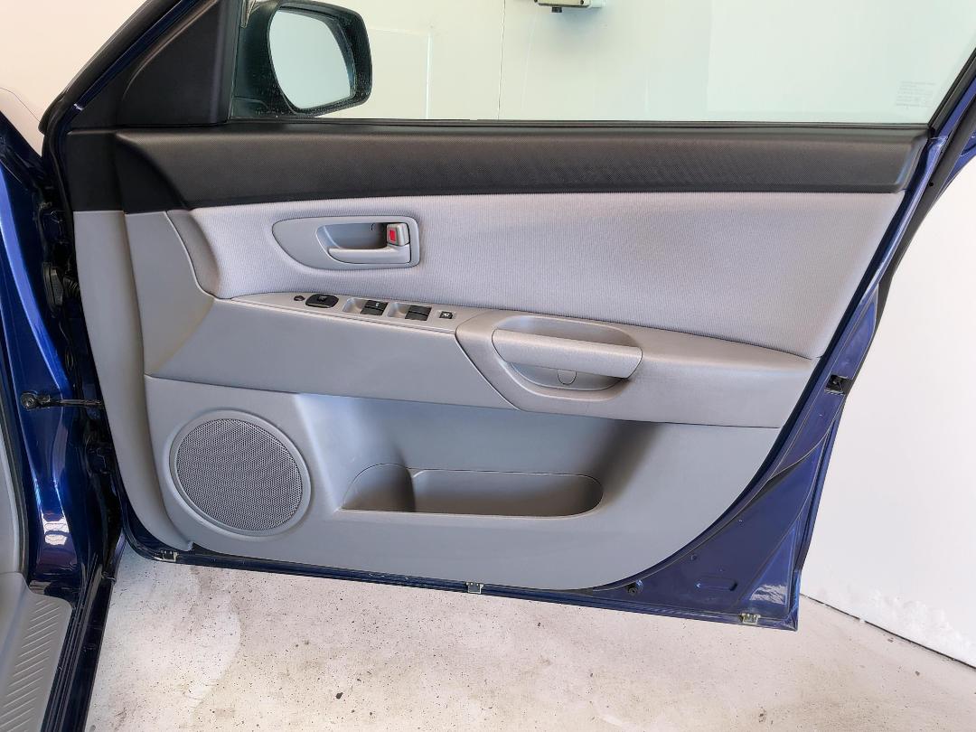 Photo '15' of Mazda Axela