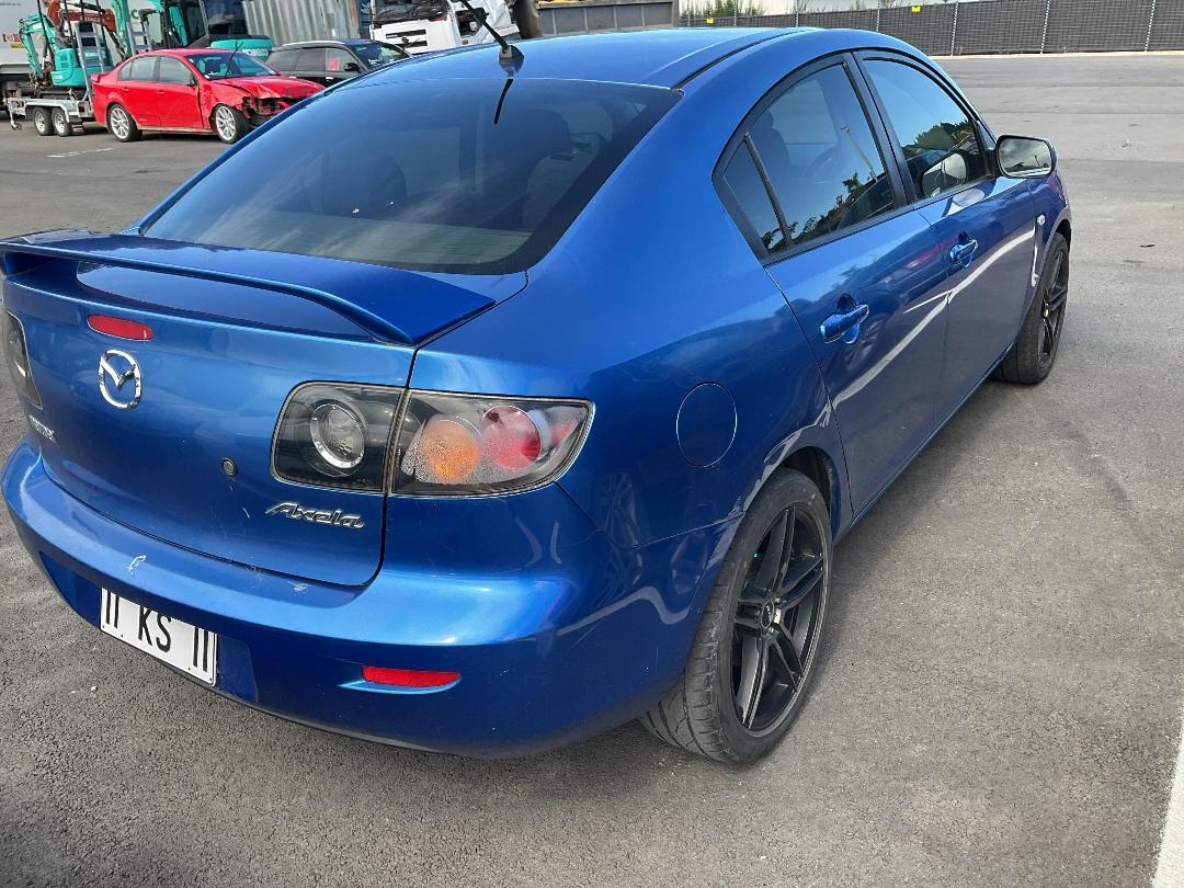 Photo '2' of Mazda Axela Photo '2' of Mazda Axela