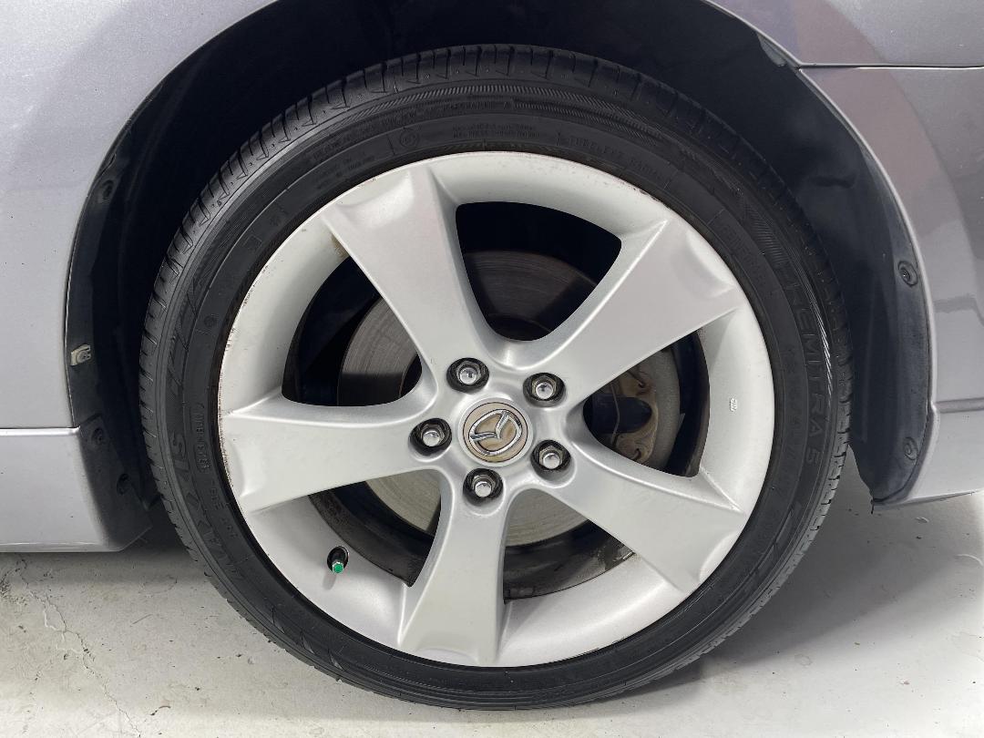 Photo '9' of Mazda Axela