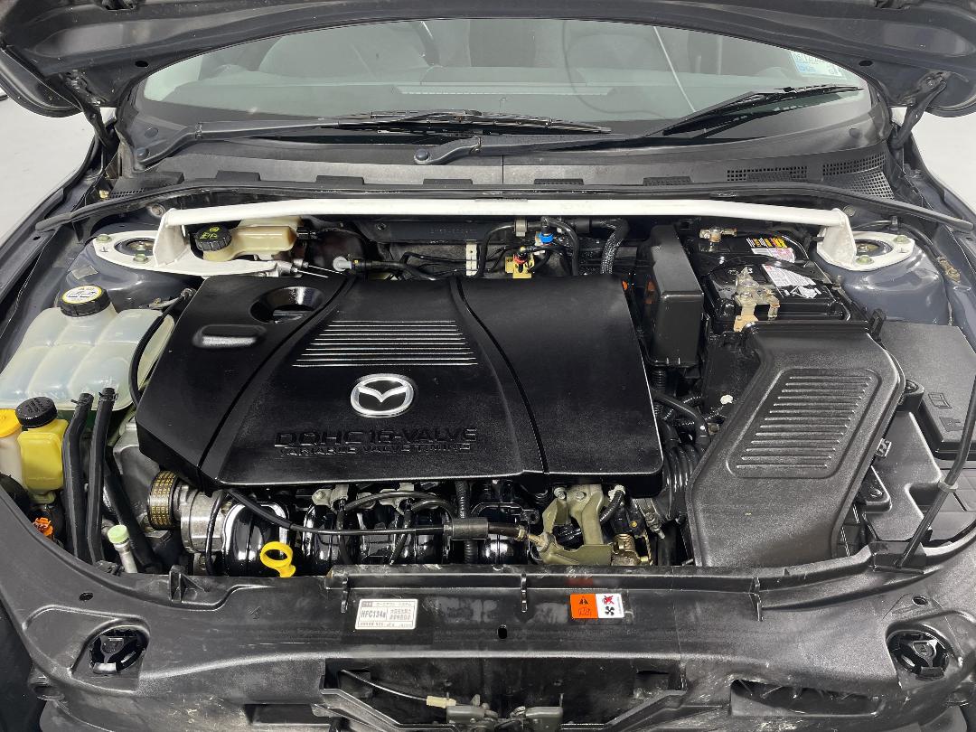 Photo '13' of Mazda Axela